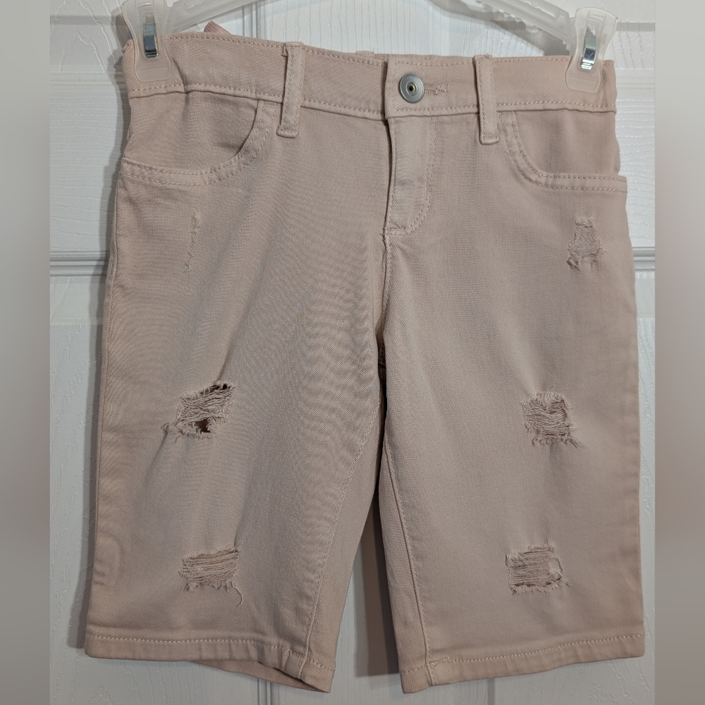 Children's Place Girls Shorts Light Pink Distressed Size 6X/7 NWT